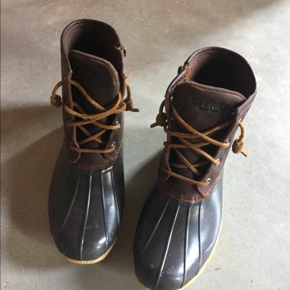 Sperry women’s saltwater duck boot